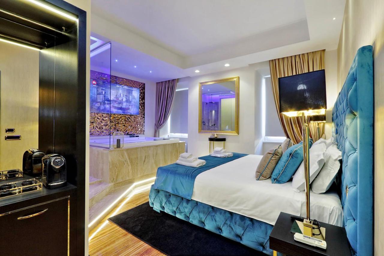 Trevi Diamond Luxury Suites & Jacuzzi Рим Екстериор снимка