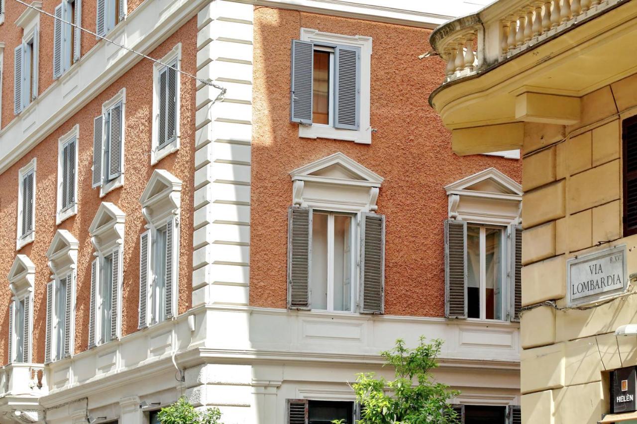 Trevi Diamond Luxury Suites & Jacuzzi Рим Екстериор снимка
